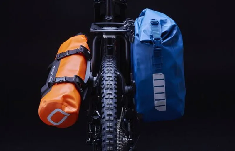 Aeroe Spider Pannier Receiver in Black-2